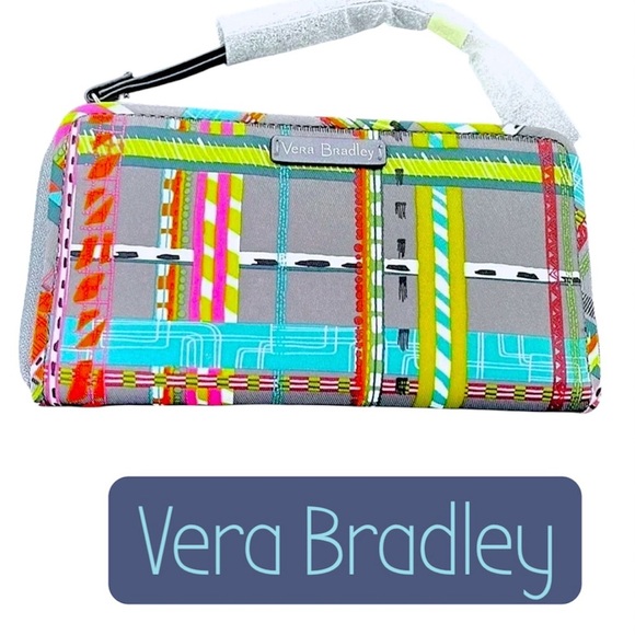 🆕 Vera Bradley Wallet- Base Color is Gray with Colored Designs - Picture 1 of 14
